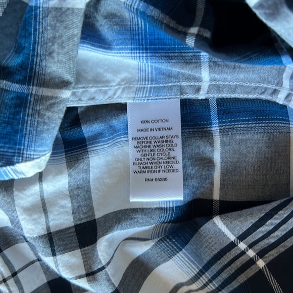 Express button up - Picture 3 of 4